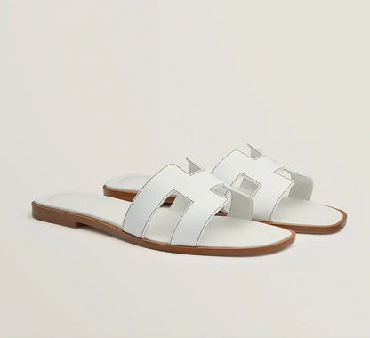 "HRMS" Sandalen